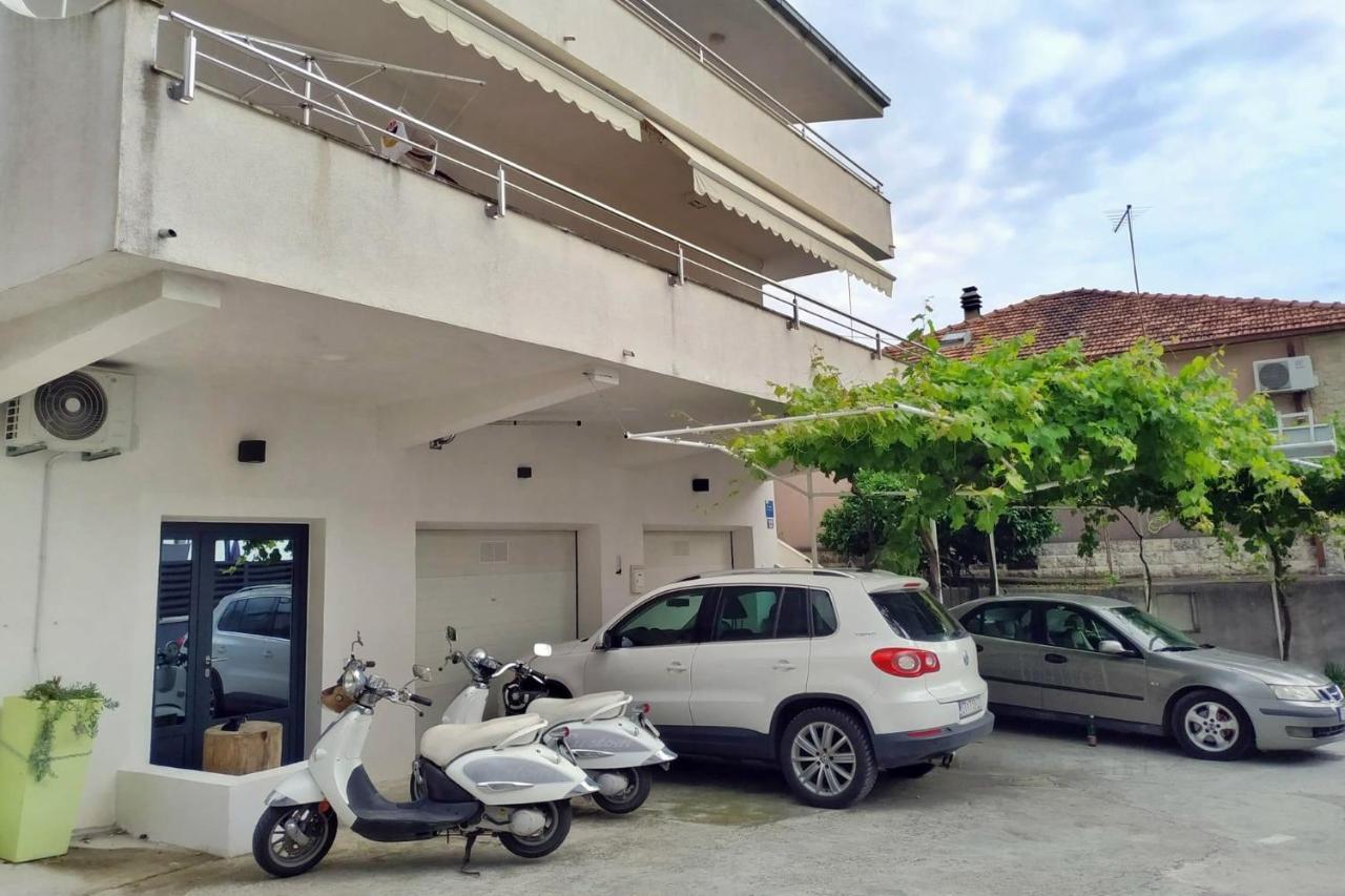 Apartments With A Parking Space Sumpetar, Omis - 11798 Jesenice  Exterior foto